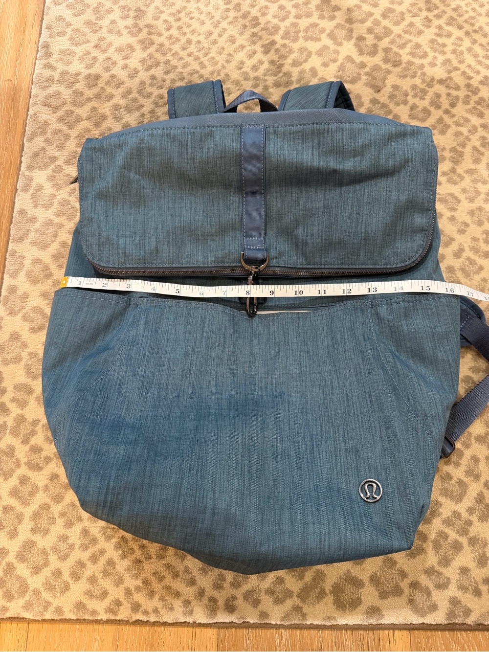 Lululemon Rise and Shine Backpack - Picture 3 of 10